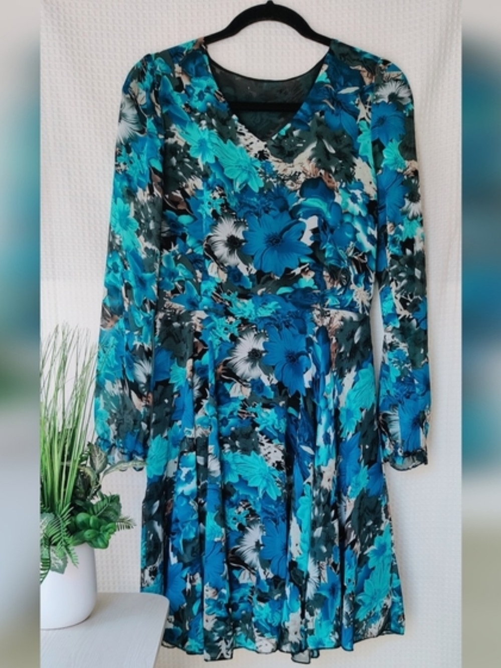 Women's Floral Blue Long sleeve Dress Size Small
